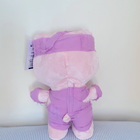 Hello Kitty Halloween Purple Mummy Musical Side Stepper - Picture 2 of 4